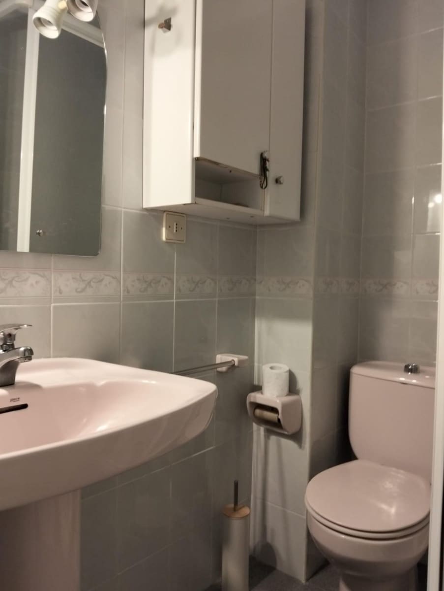 Piso de 5 habitaciones en Córdoba ciudad en venta - 225.000 € (Ref: 9748095)