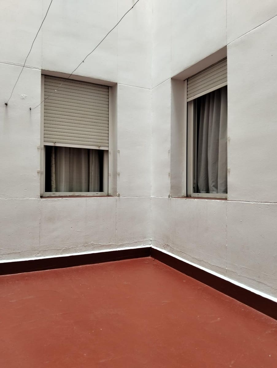 Piso de 5 habitaciones en Córdoba ciudad en venta - 225.000 € (Ref: 9748095)