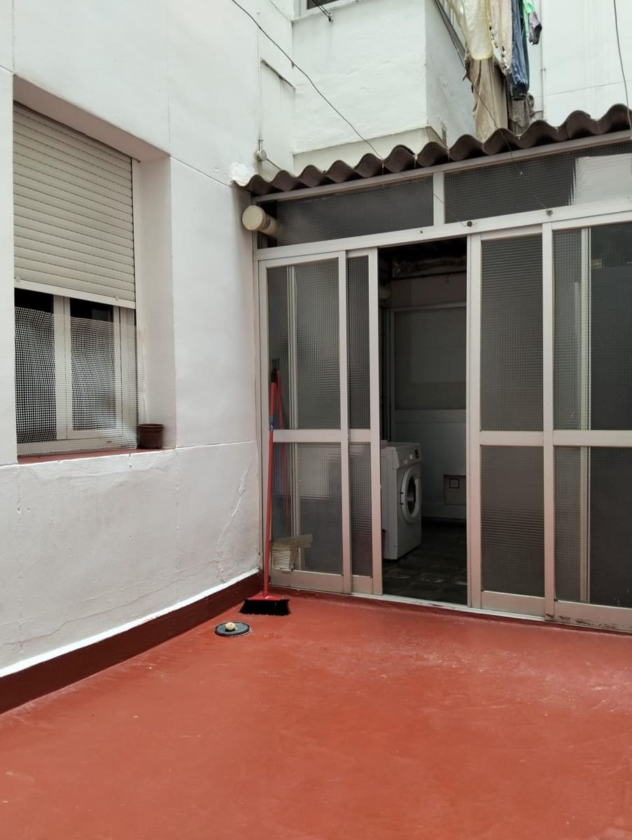 Piso de 5 habitaciones en Córdoba ciudad en venta - 225.000 € (Ref: 9748095)