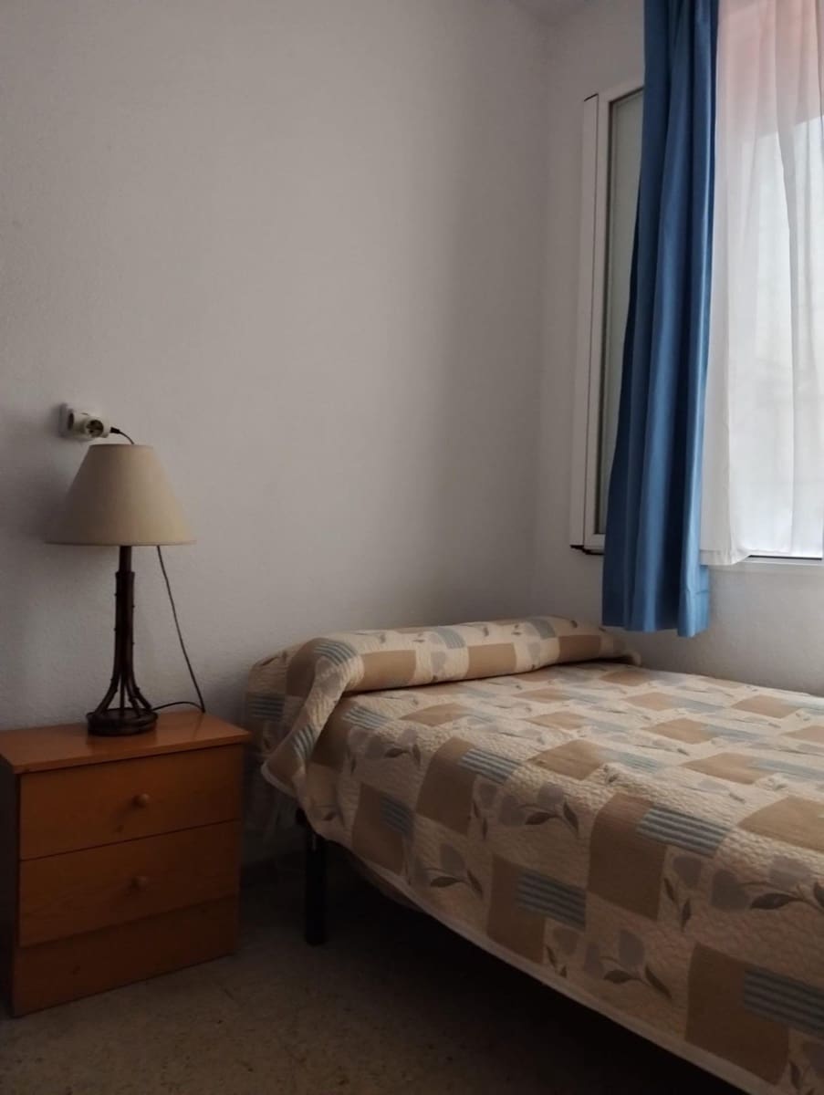 Piso de 5 habitaciones en Córdoba ciudad en venta - 225.000 € (Ref: 9748095)