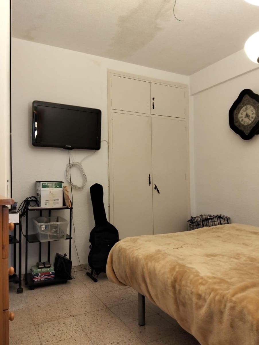 Piso de 5 habitaciones en Córdoba ciudad en venta - 225.000 € (Ref: 9748095)