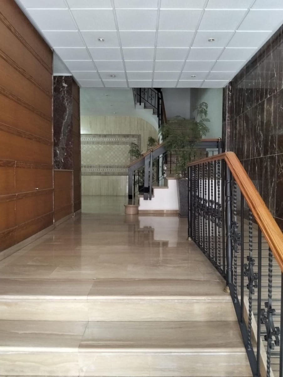 Piso de 5 habitaciones en Córdoba ciudad en venta - 225.000 € (Ref: 9748095)