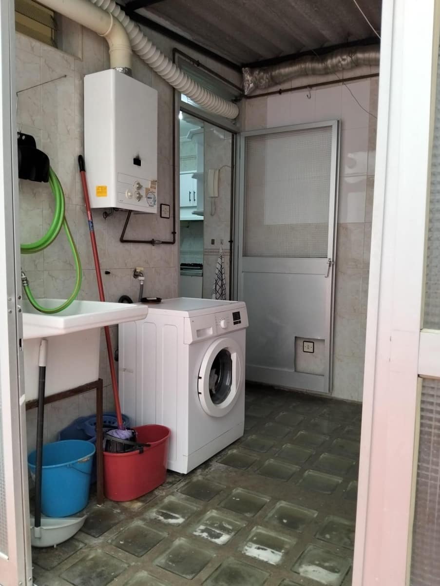 5 bedroom Flat for sale in Cordoba city - € 225,000 (Ref: 9748095)