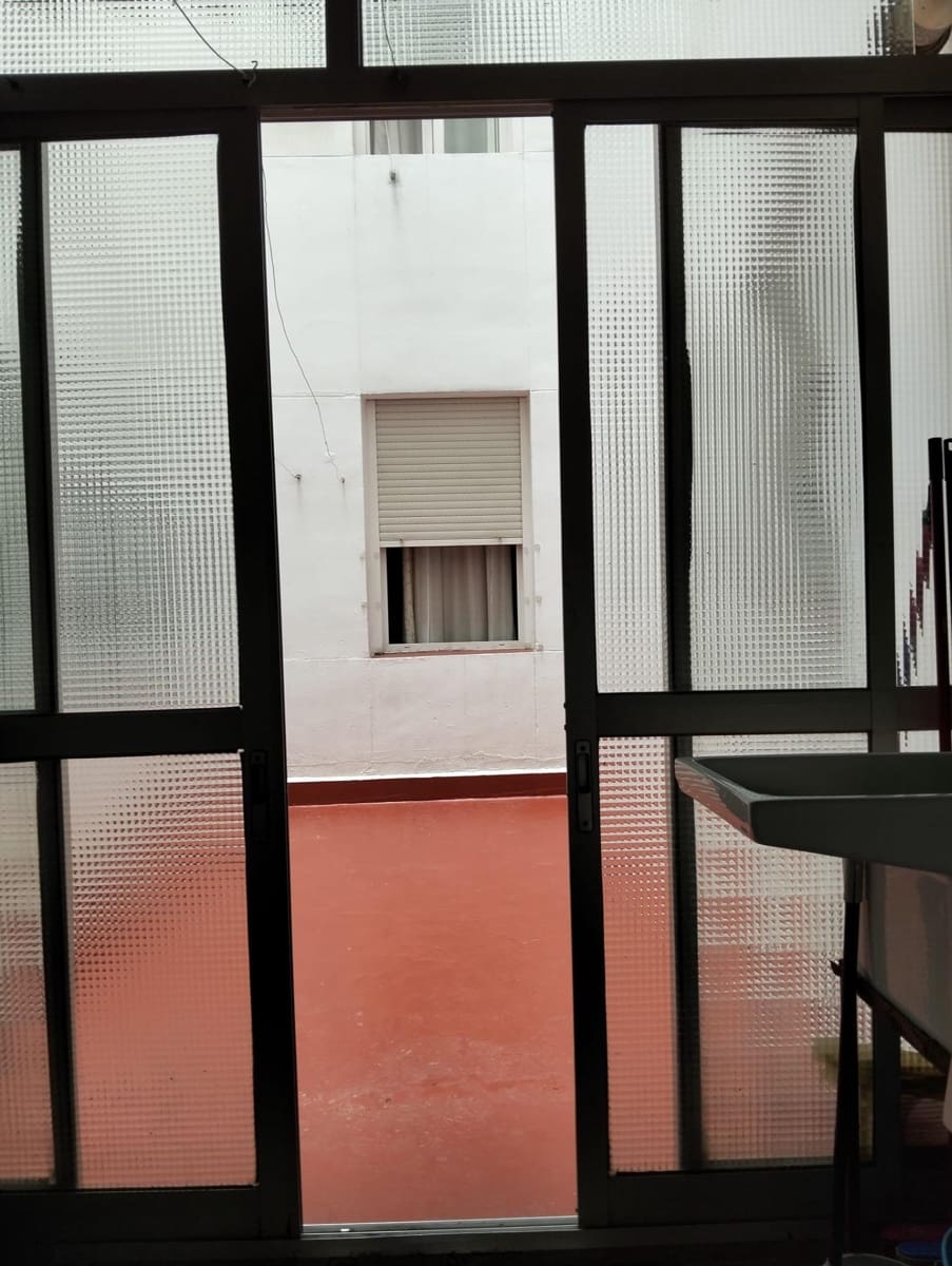 5 bedroom Flat for sale in Cordoba city - € 225,000 (Ref: 9748095)