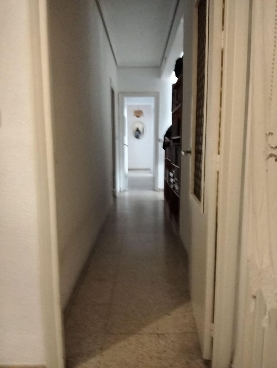 5 bedroom Flat for sale in Cordoba city - € 225,000 (Ref: 9748095)