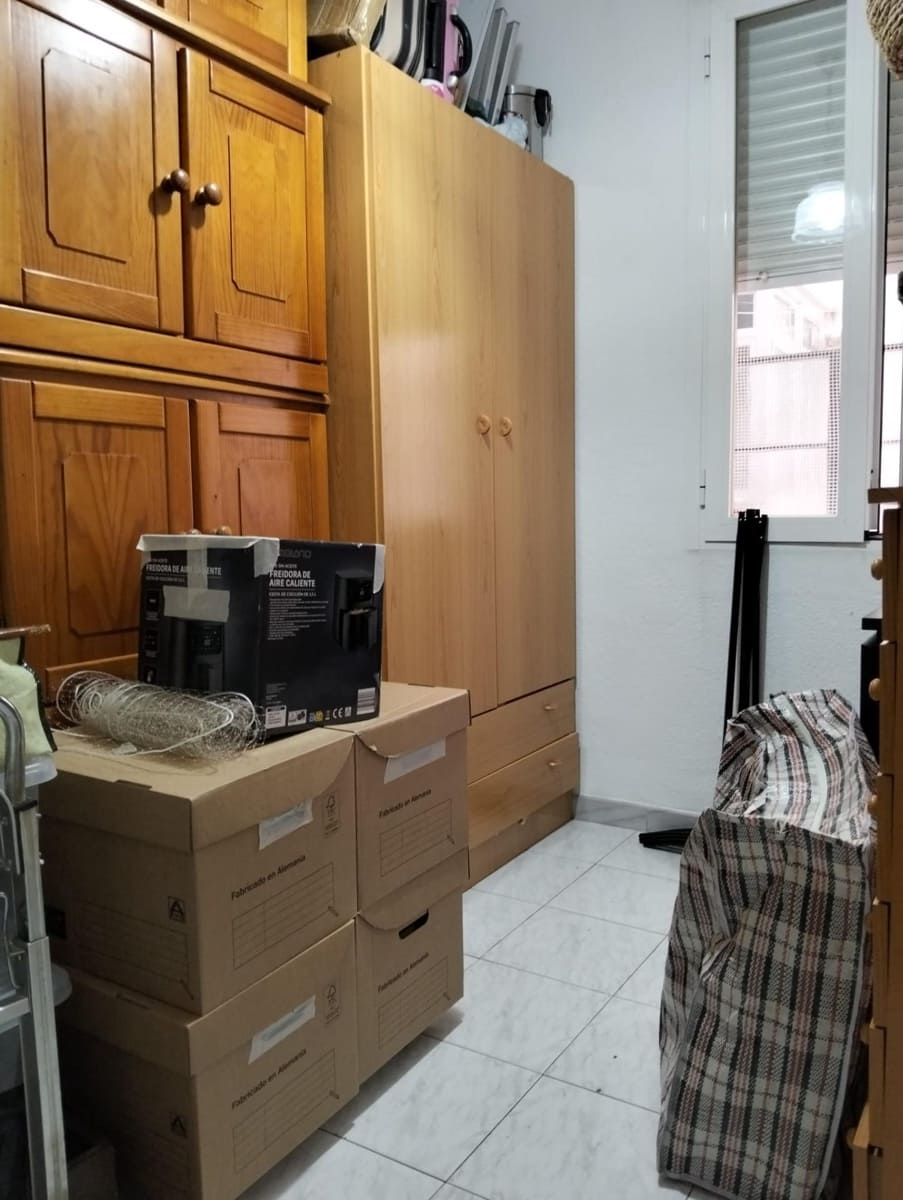 5 bedroom Flat for sale in Cordoba city - € 225,000 (Ref: 9748095)