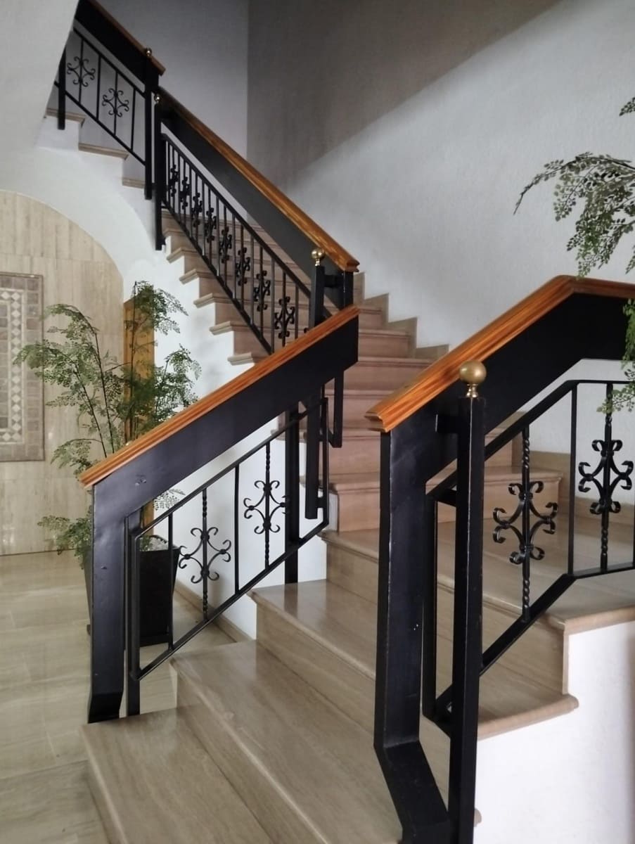 5 bedroom Flat for sale in Cordoba city - € 225,000 (Ref: 9748095)