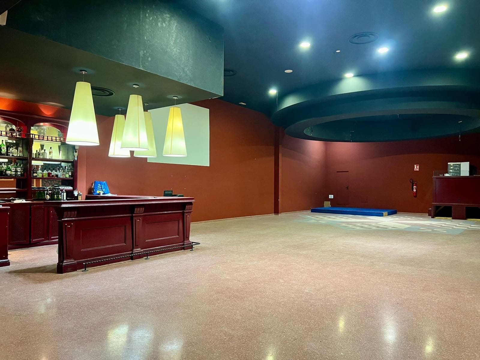 Virksomhed til salg i Aguilar de la Frontera - € 500.000 (Ref: 9759058)