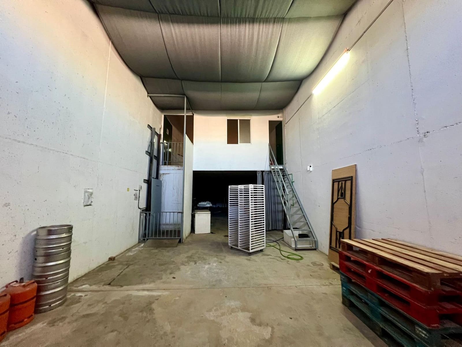 Virksomhed til salg i Aguilar de la Frontera - € 500.000 (Ref: 9759058)