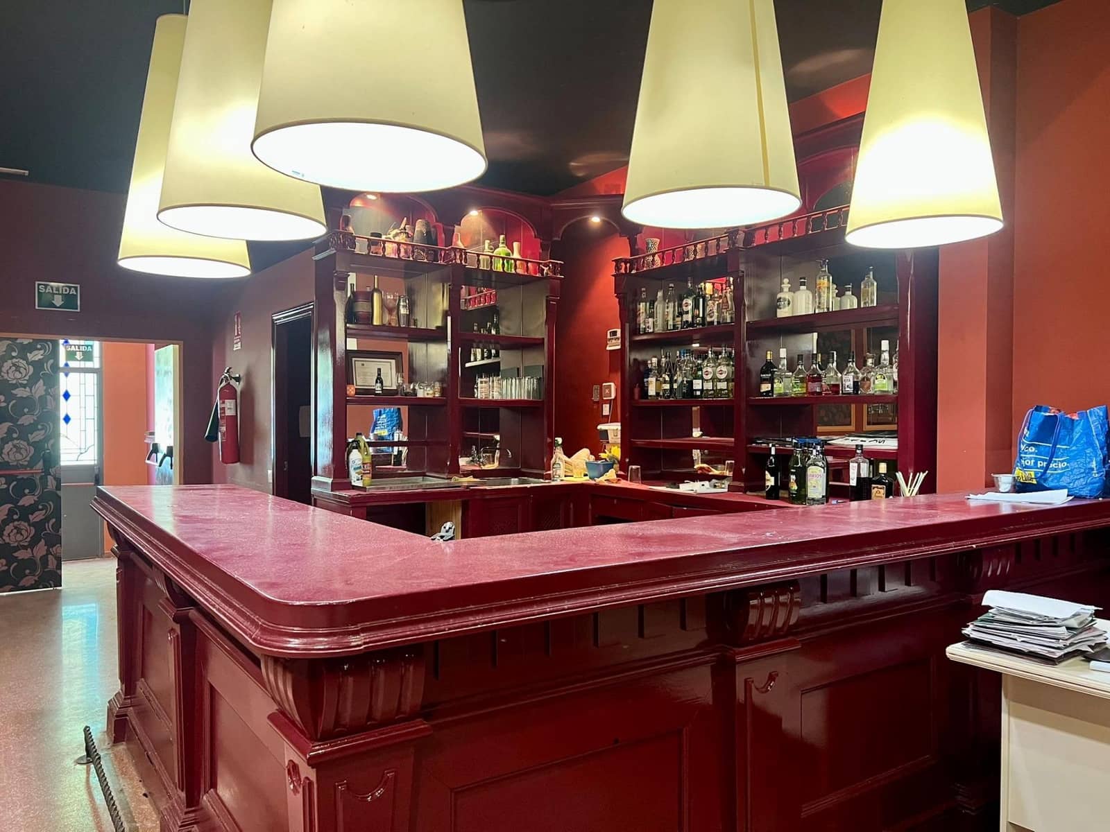 Virksomhed til salg i Aguilar de la Frontera - € 500.000 (Ref: 9759058)