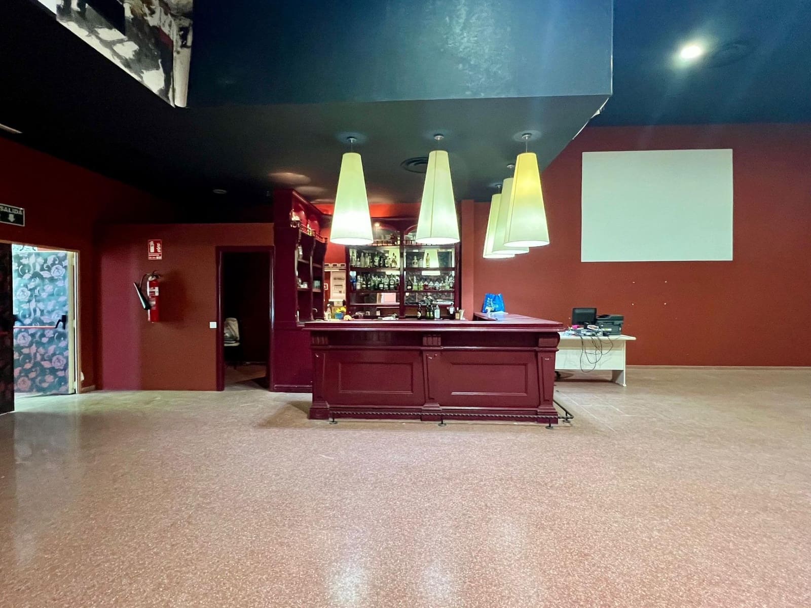 Virksomhed til salg i Aguilar de la Frontera - € 500.000 (Ref: 9759058)