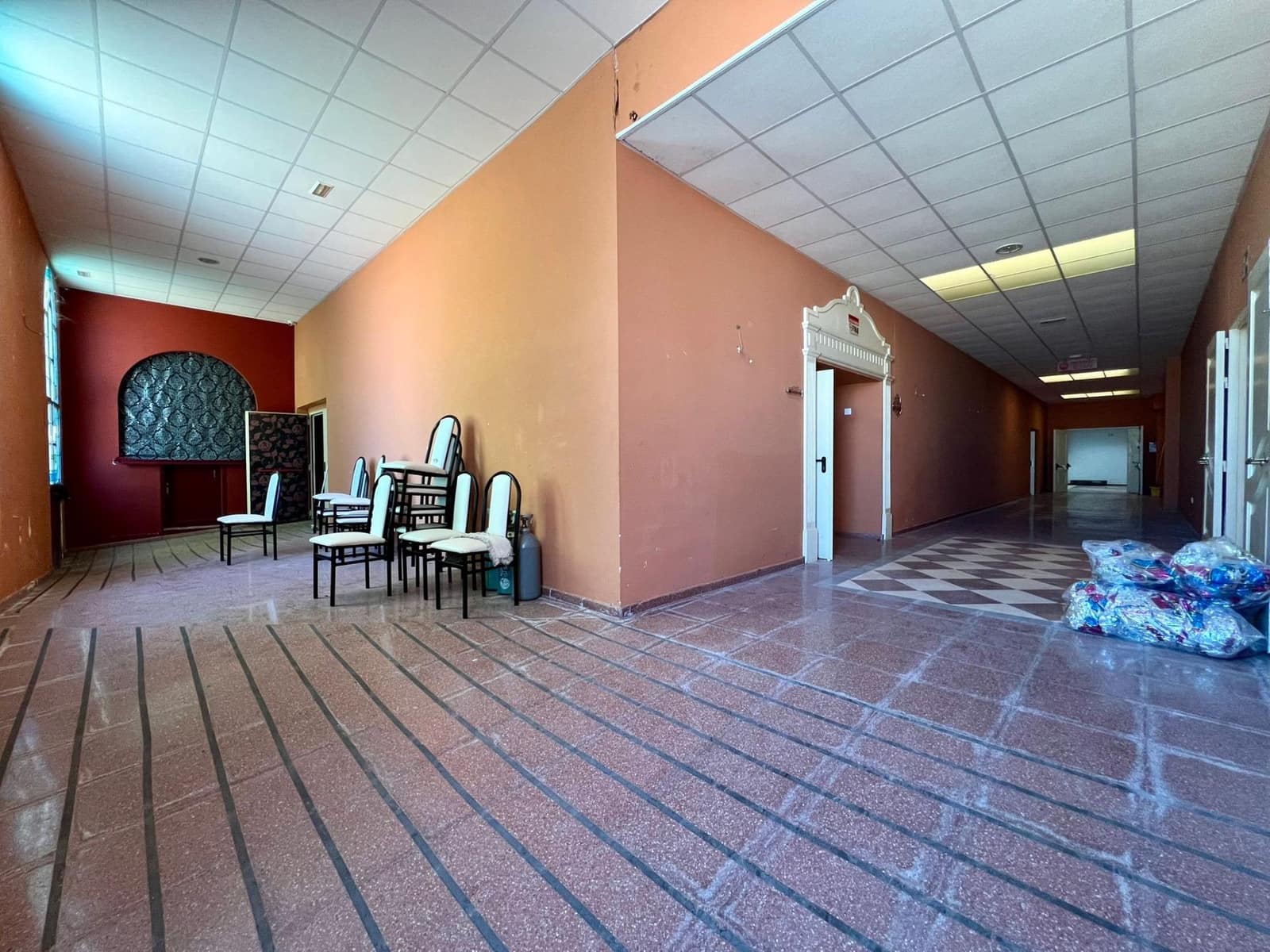 Virksomhed til salg i Aguilar de la Frontera - € 500.000 (Ref: 9759058)