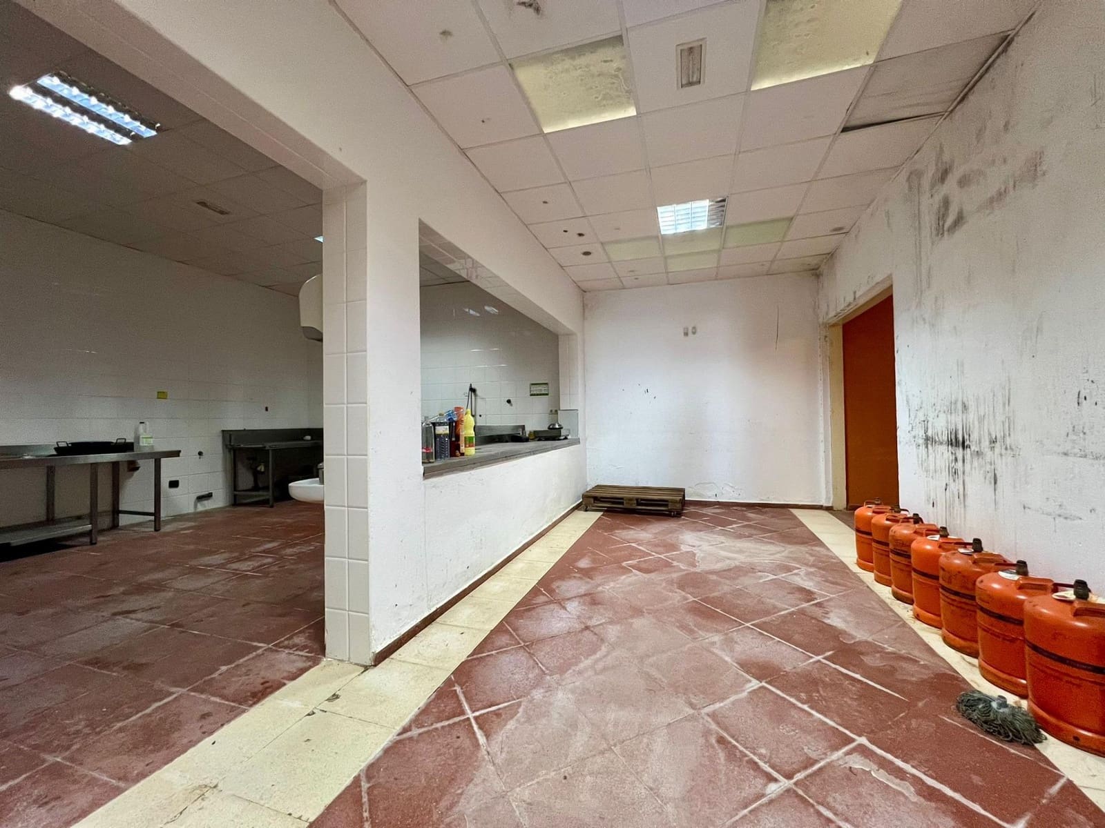 Virksomhed til salg i Aguilar de la Frontera - € 500.000 (Ref: 9759058)