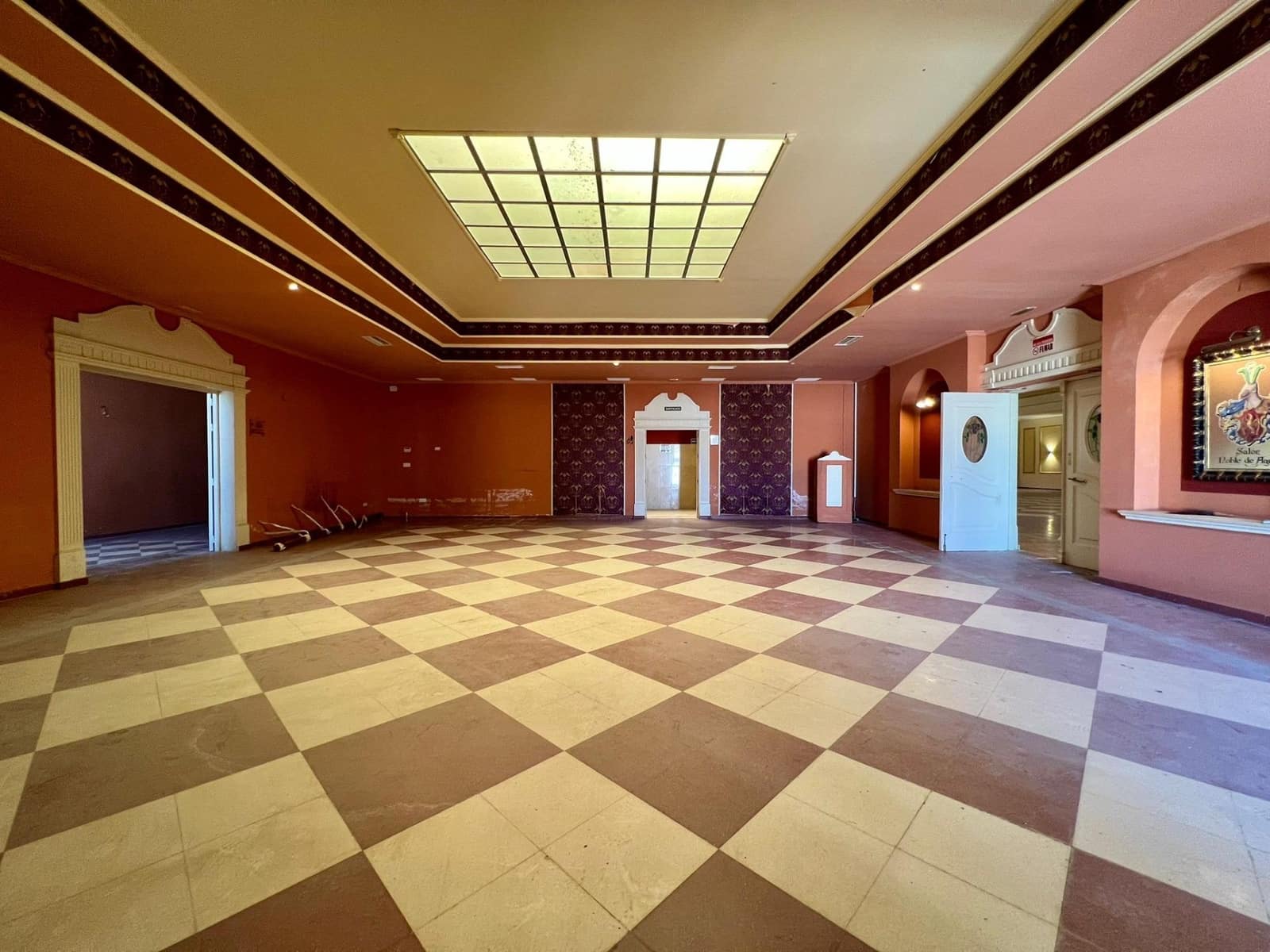 Virksomhed til salg i Aguilar de la Frontera - € 500.000 (Ref: 9759058)