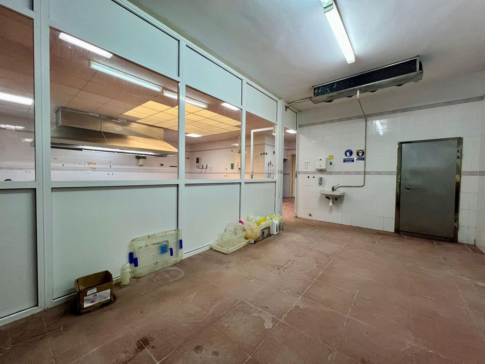 Virksomhed til salg i Aguilar de la Frontera - € 500.000 (Ref: 9759058)