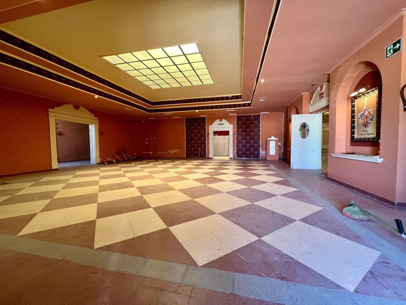 Virksomhed til salg i Aguilar de la Frontera - € 500.000 (Ref: 9759058)