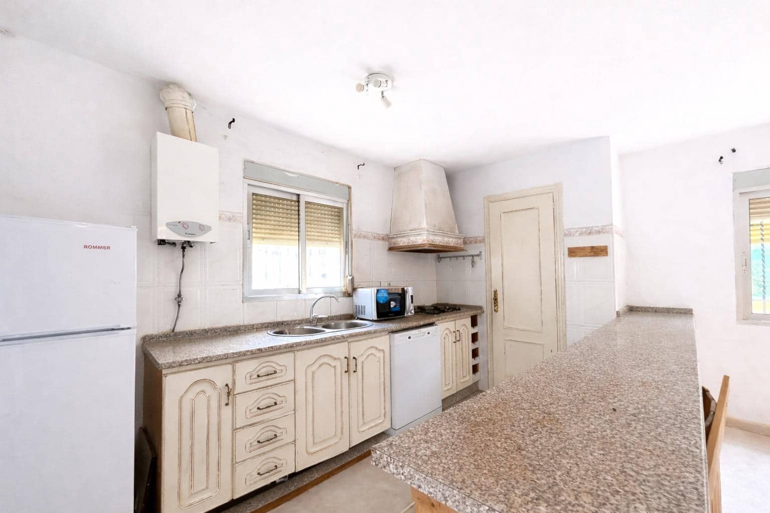 7 slaapkamer Villa te koop in Cordoba stad - € 269.900 (Ref: 9759059)