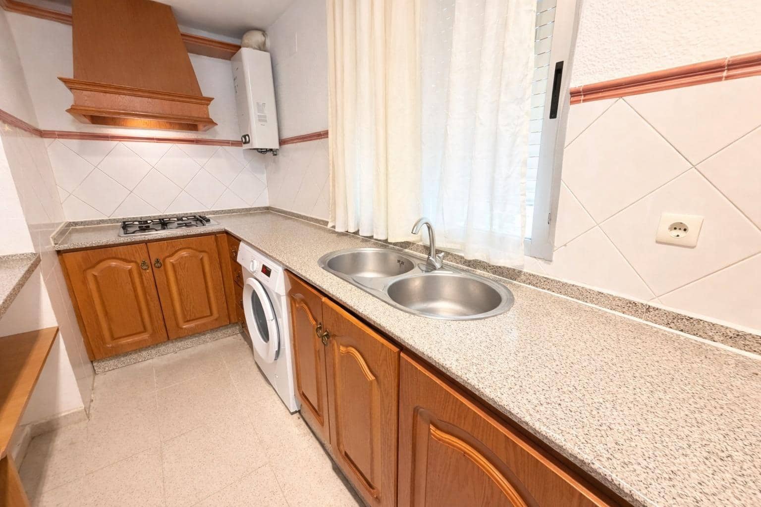 7 slaapkamer Villa te koop in Cordoba stad - € 269.900 (Ref: 9759059)