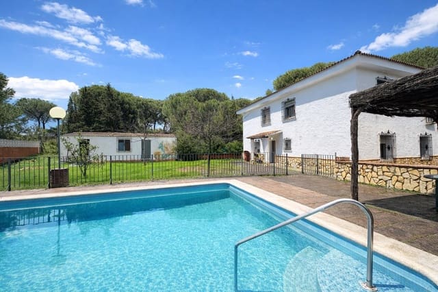 7 slaapkamer Villa te koop in Córdoba stad - € 269.900 (Ref: 9759059)