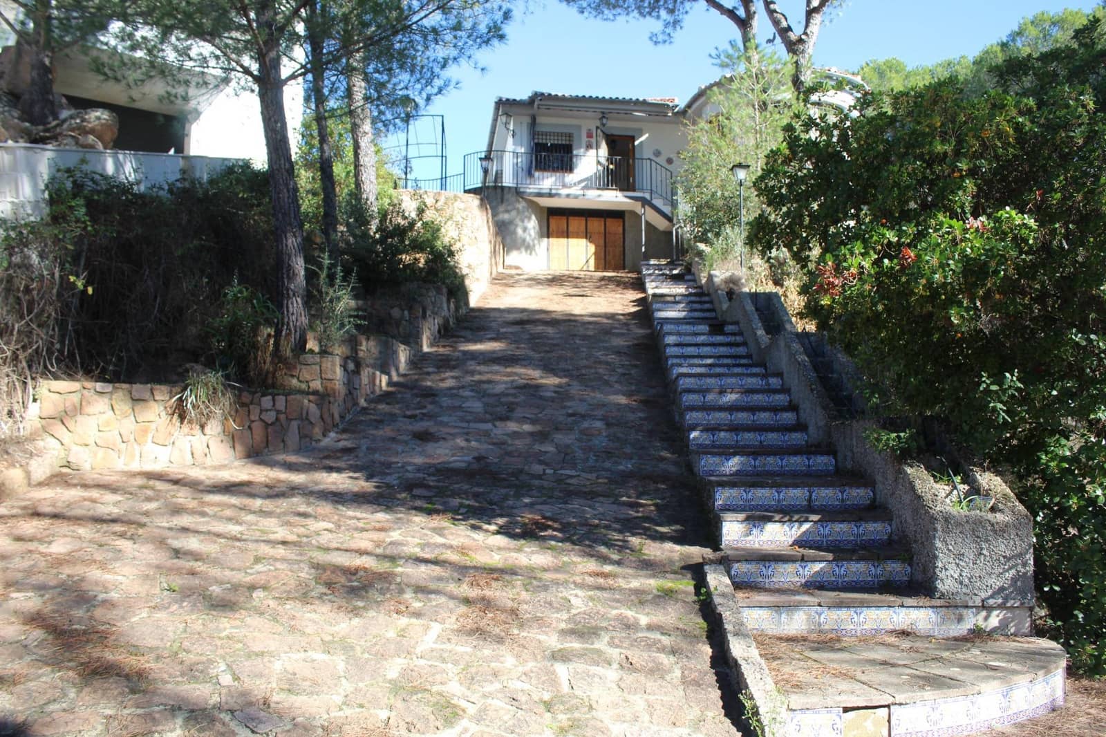 4 slaapkamer Villa te koop in Cordoba stad met garage - € 190.000 (Ref: 9762060)