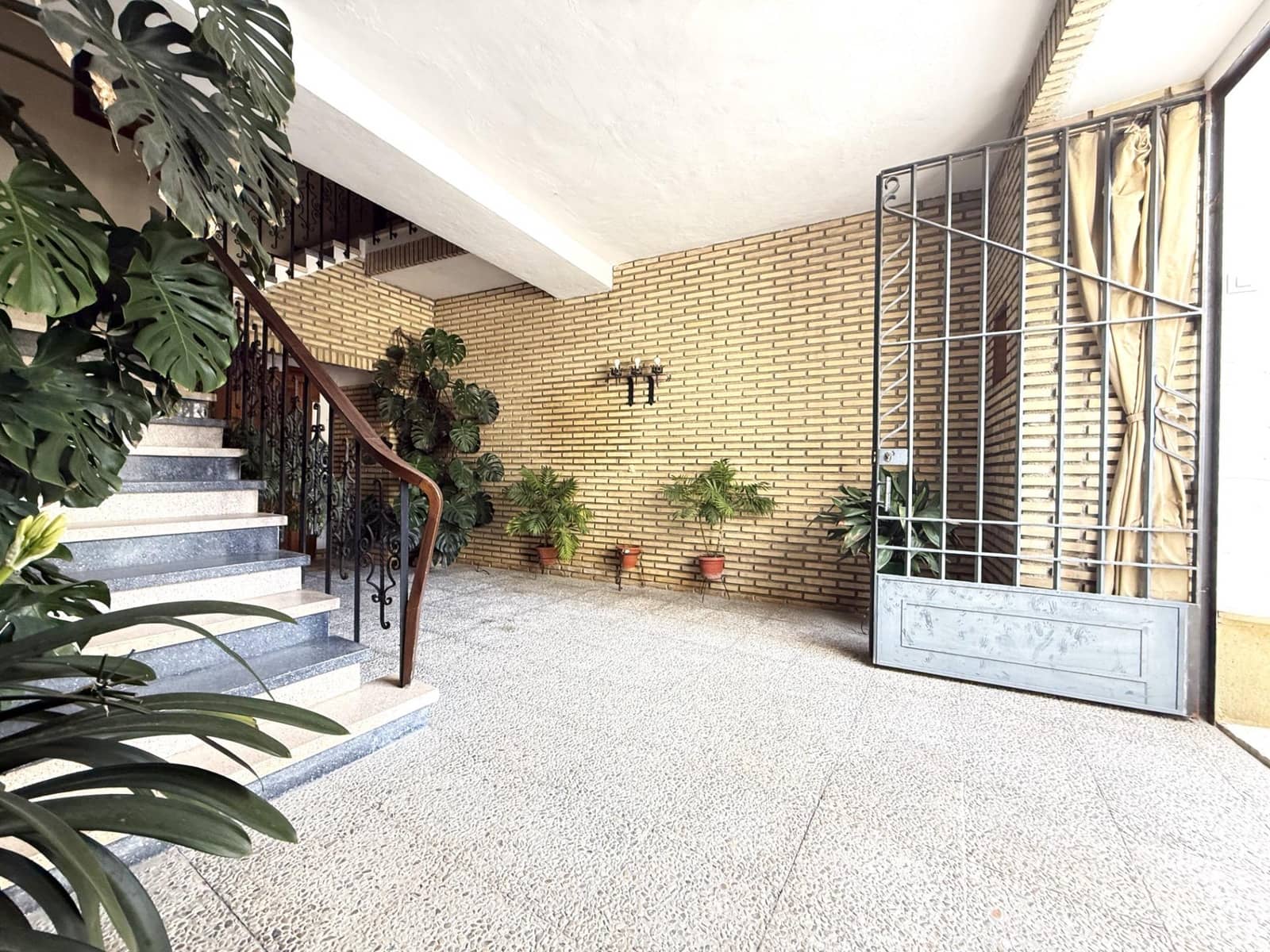 6 soverom Hus til salgs i Bujalance med garasje - € 225 000 (Ref: 9770721)