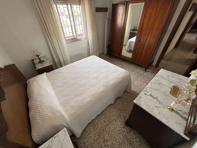 3 soverom Penthouse til salgs i Córdoba by - € 175 000 (Ref: 9773158)