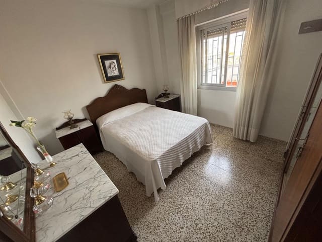 3 soverom Penthouse til salgs i Córdoba by - € 175 000 (Ref: 9773158)