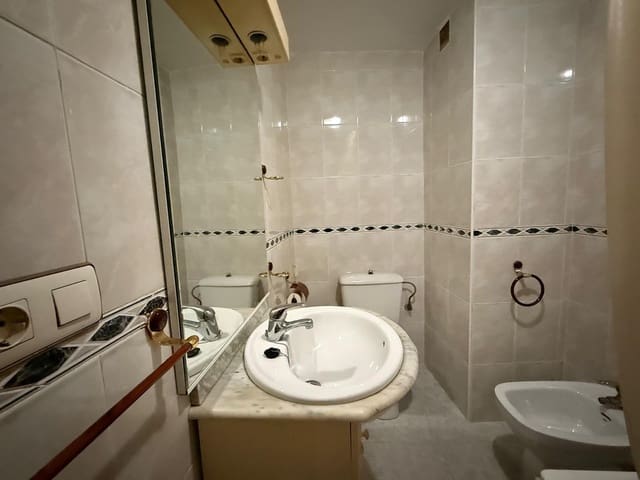 2 soverom Leilighet til salgs i Montoro - € 73 000 (Ref: 9780672)