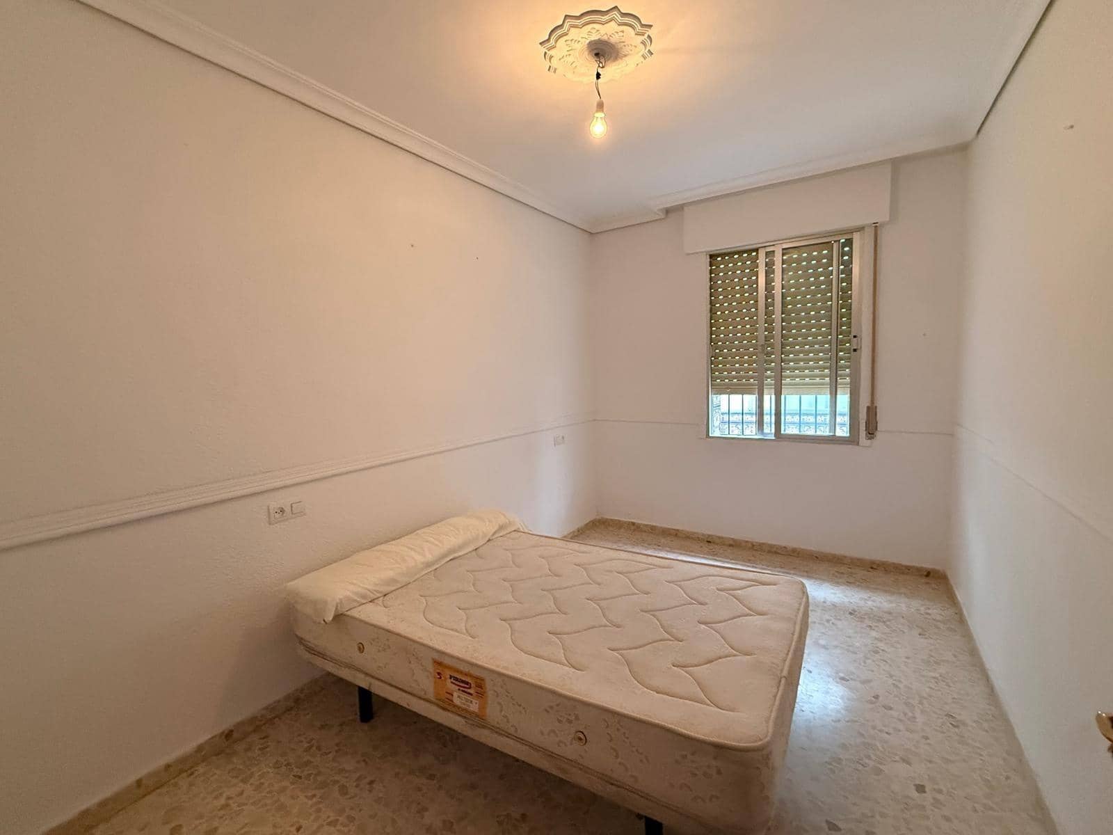 2 soverom Leilighet til salgs i Montoro - € 73 000 (Ref: 9780672)