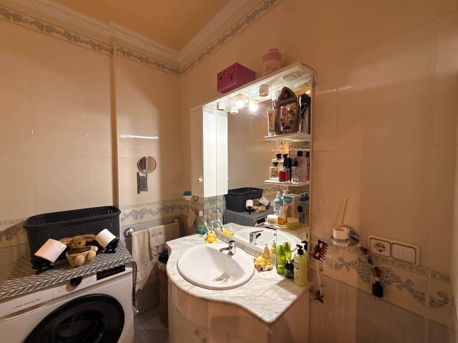 3 soveværelse Byhus til salg i Antequera med garage - € 385.000 (Ref: 9780673)