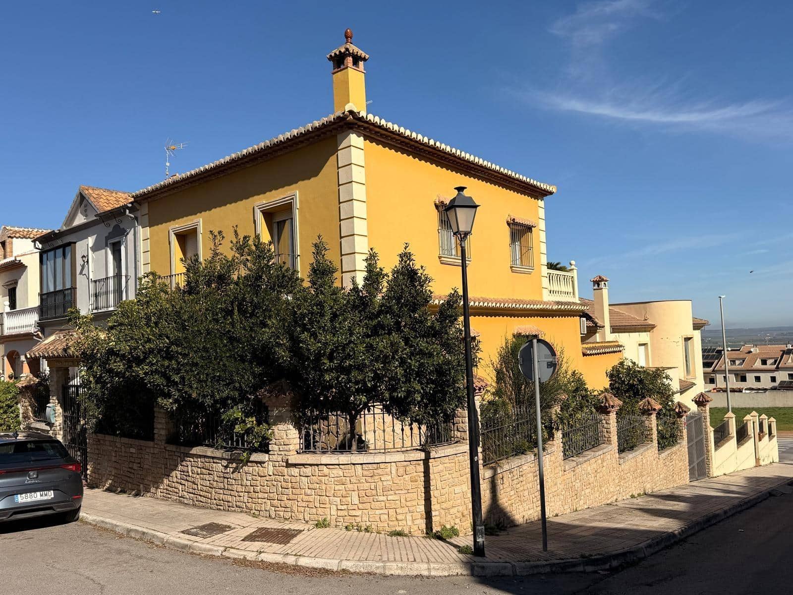 3 soveværelse Byhus til salg i Antequera med garage - € 385.000 (Ref: 9780673)