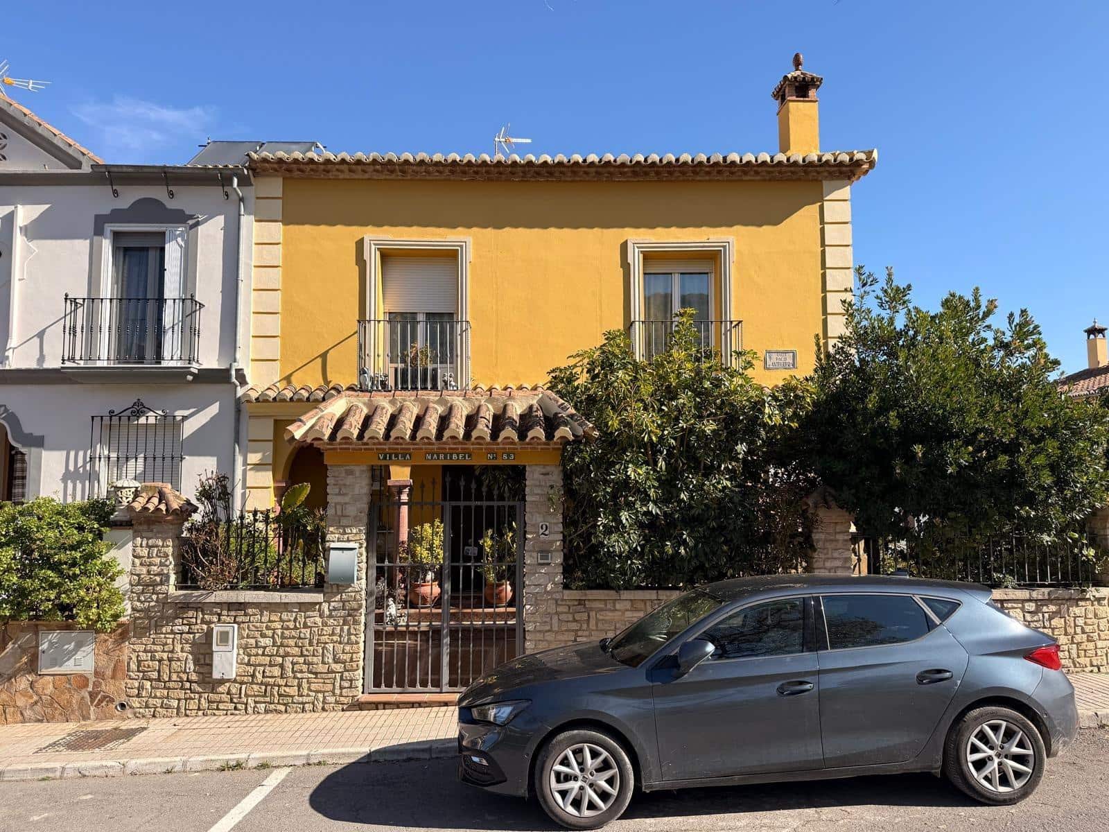 3 soveværelse Byhus til salg i Antequera med garage - € 385.000 (Ref: 9780673)