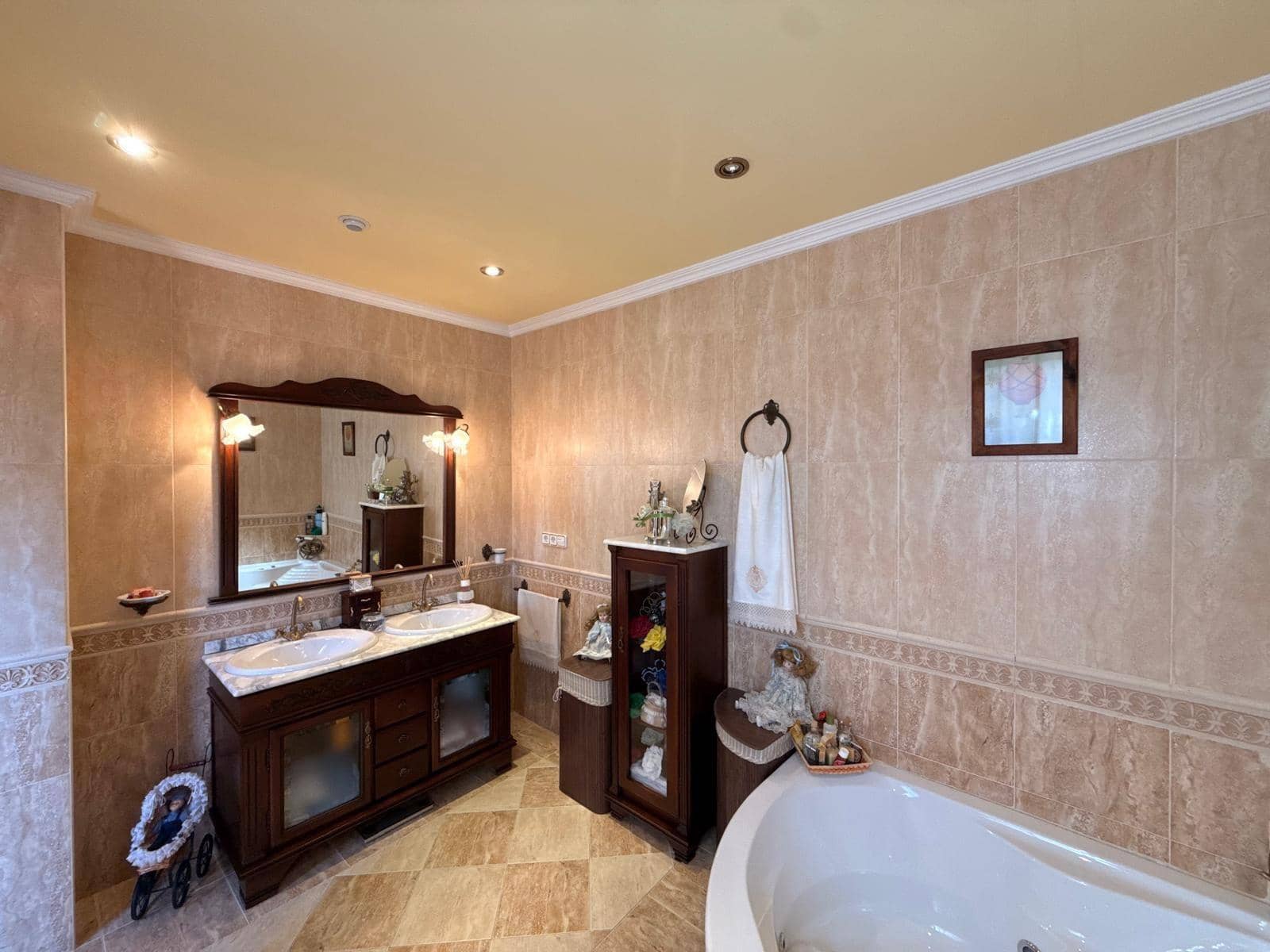 3 soveværelse Byhus til salg i Antequera med garage - € 385.000 (Ref: 9780673)