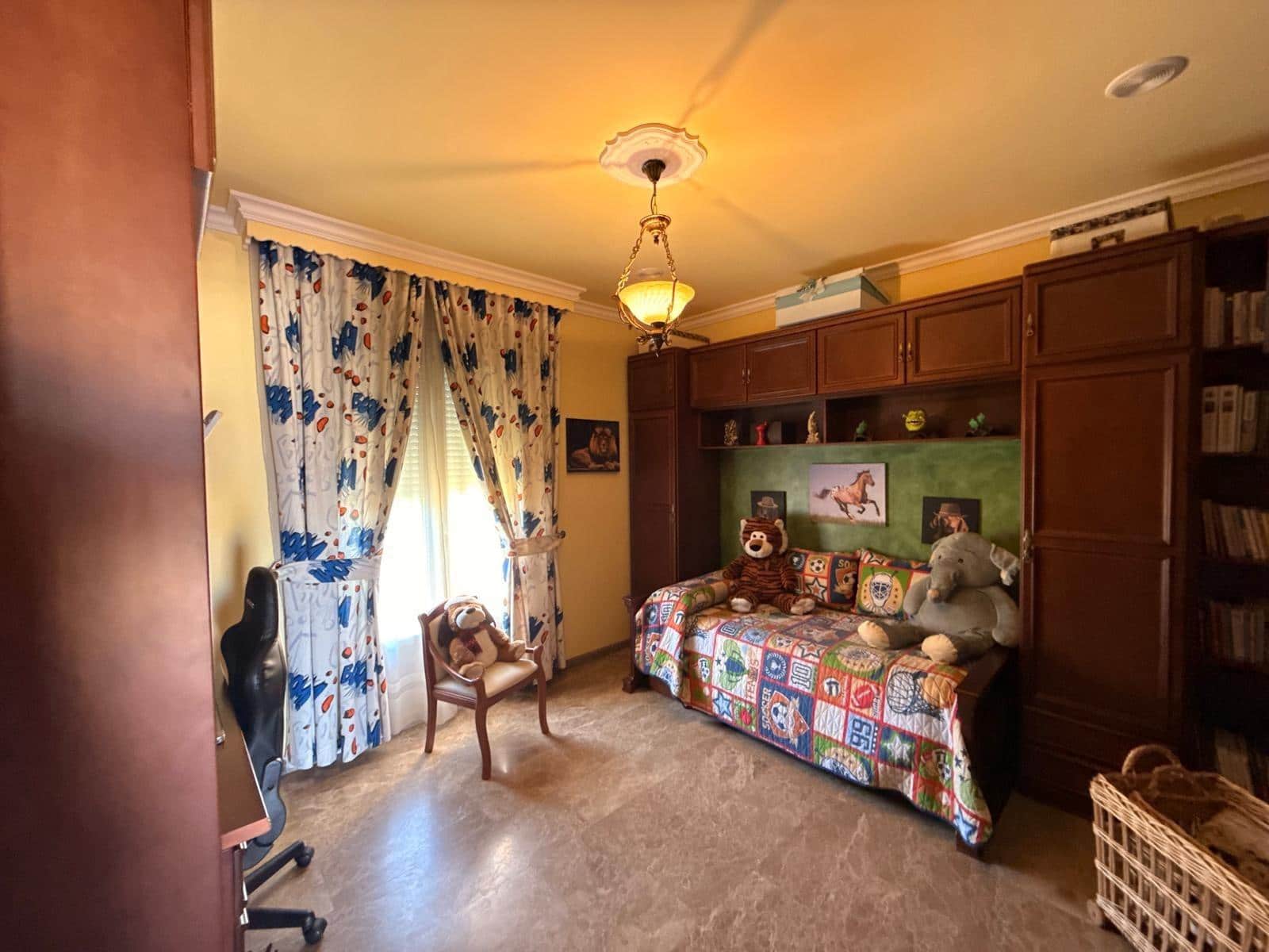 3 soveværelse Byhus til salg i Antequera med garage - € 385.000 (Ref: 9780673)