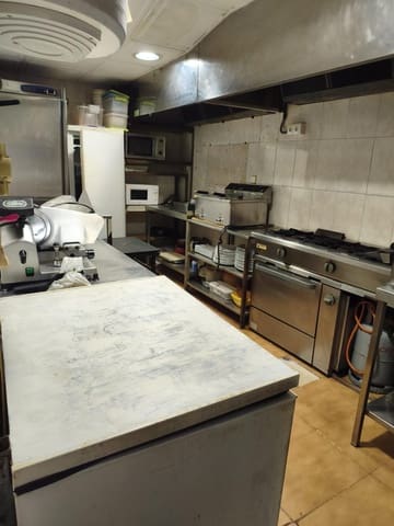 Kommersiell til salgs i Levante, Córdoba by - € 153 500 (Ref: 9784545)