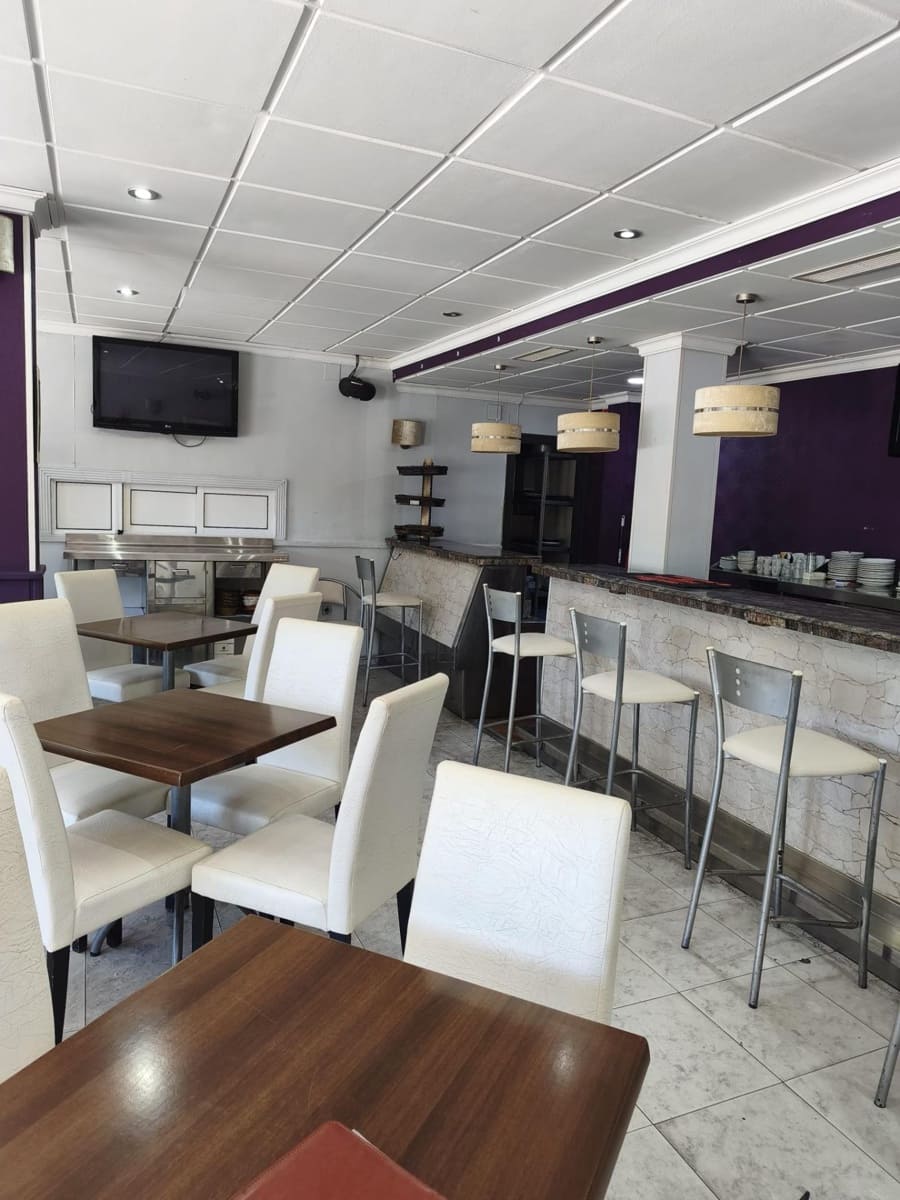 Kommersiell til salgs i Cordoba by - € 153 500 (Ref: 9784545)