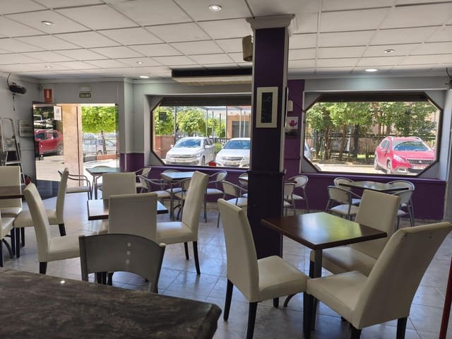 Kommersiell til salgs i Levante, Córdoba by - € 153 500 (Ref: 9784545)