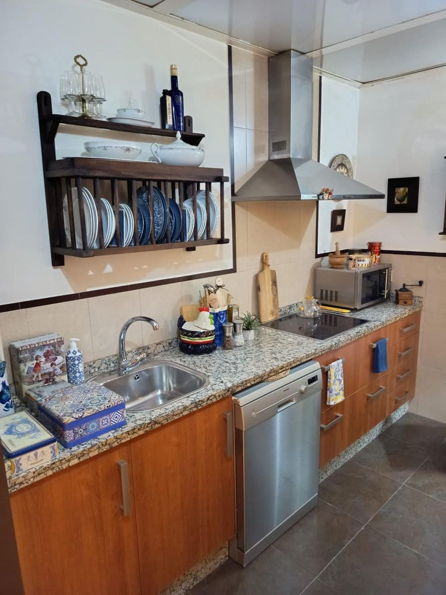 3 soveværelse Lejlighed til salg i Cordoba by - € 149.900 (Ref: 9784546)