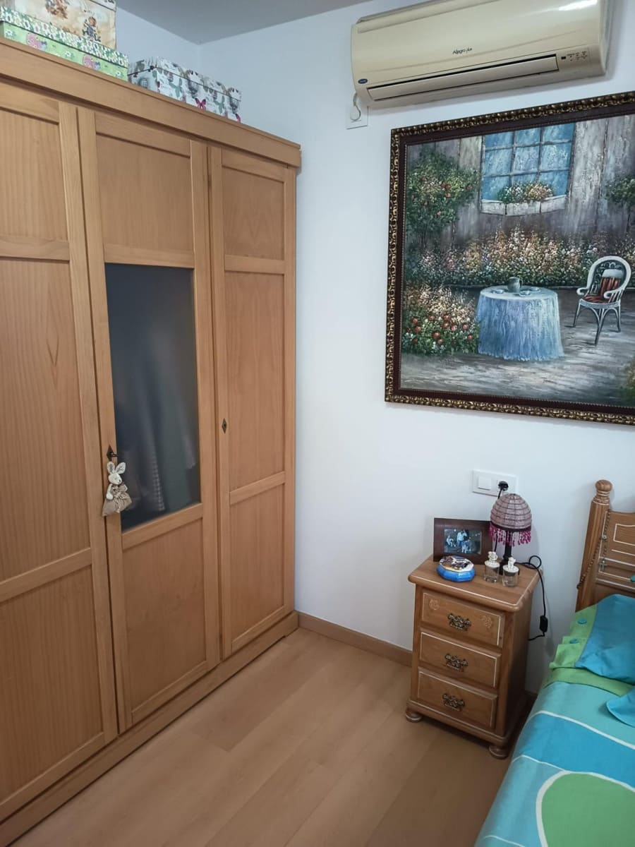 3 soveværelse Lejlighed til salg i Cordoba by - € 149.900 (Ref: 9784546)