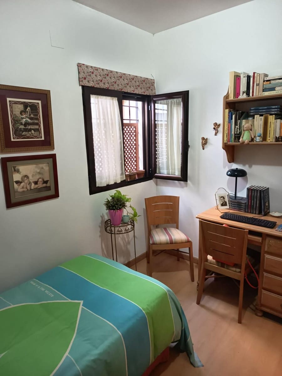 3 soveværelse Lejlighed til salg i Cordoba by - € 149.900 (Ref: 9784546)