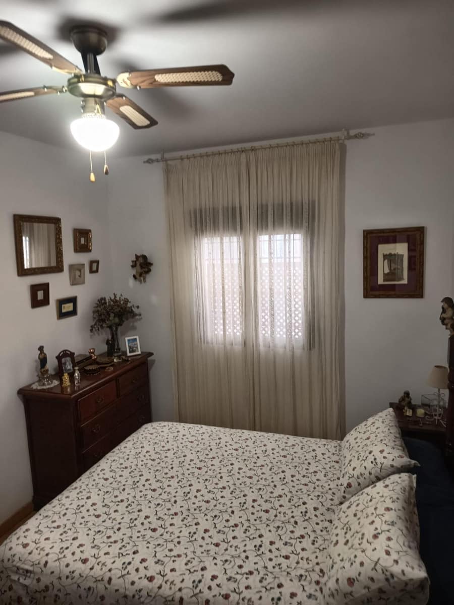 3 soveværelse Lejlighed til salg i Cordoba by - € 149.900 (Ref: 9784546)