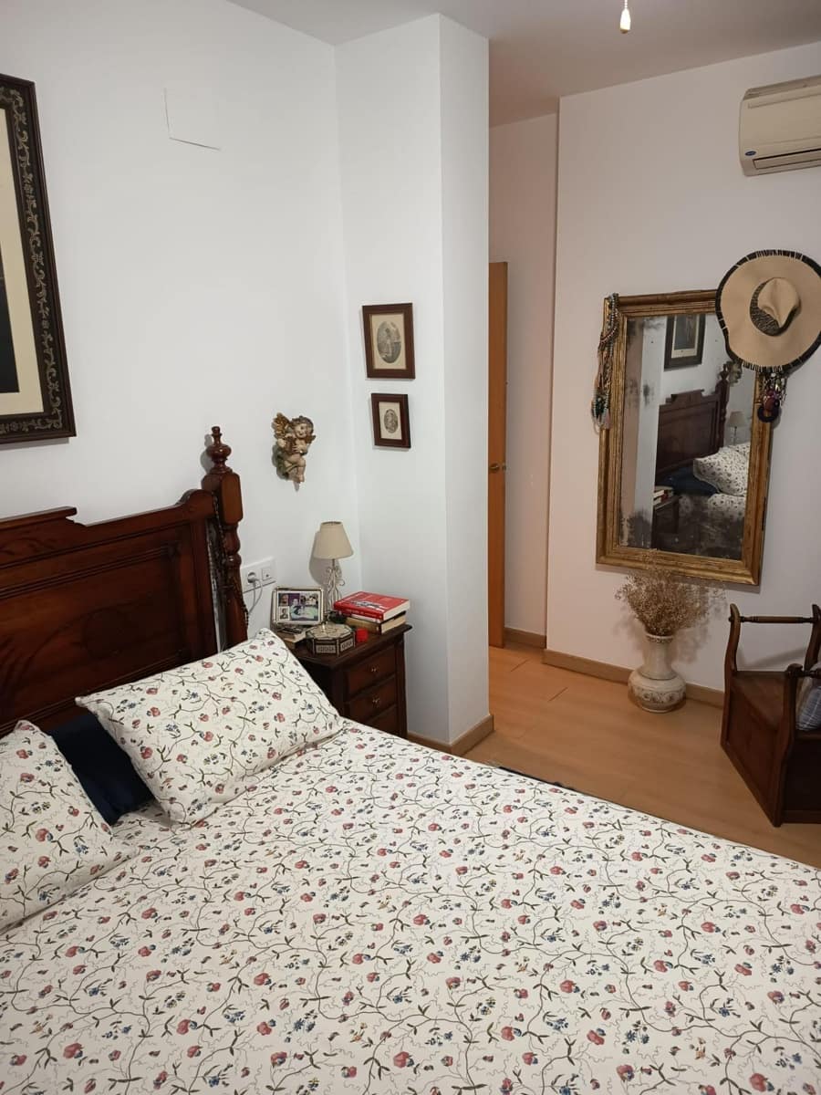 3 soveværelse Lejlighed til salg i Cordoba by - € 149.900 (Ref: 9784546)