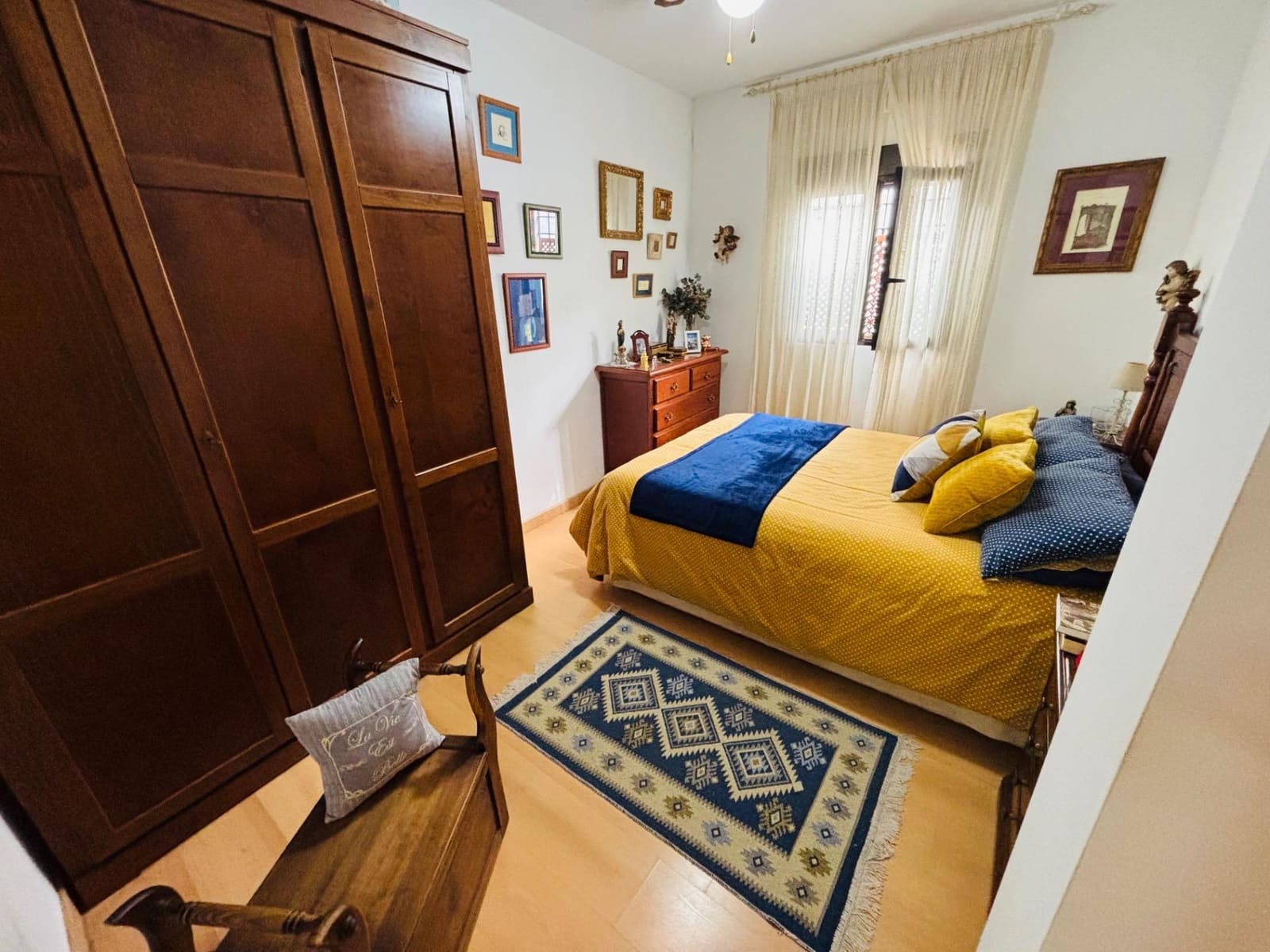 Piso de 3 habitaciones en Córdoba ciudad en venta - 137.900 € (Ref: 9784546)