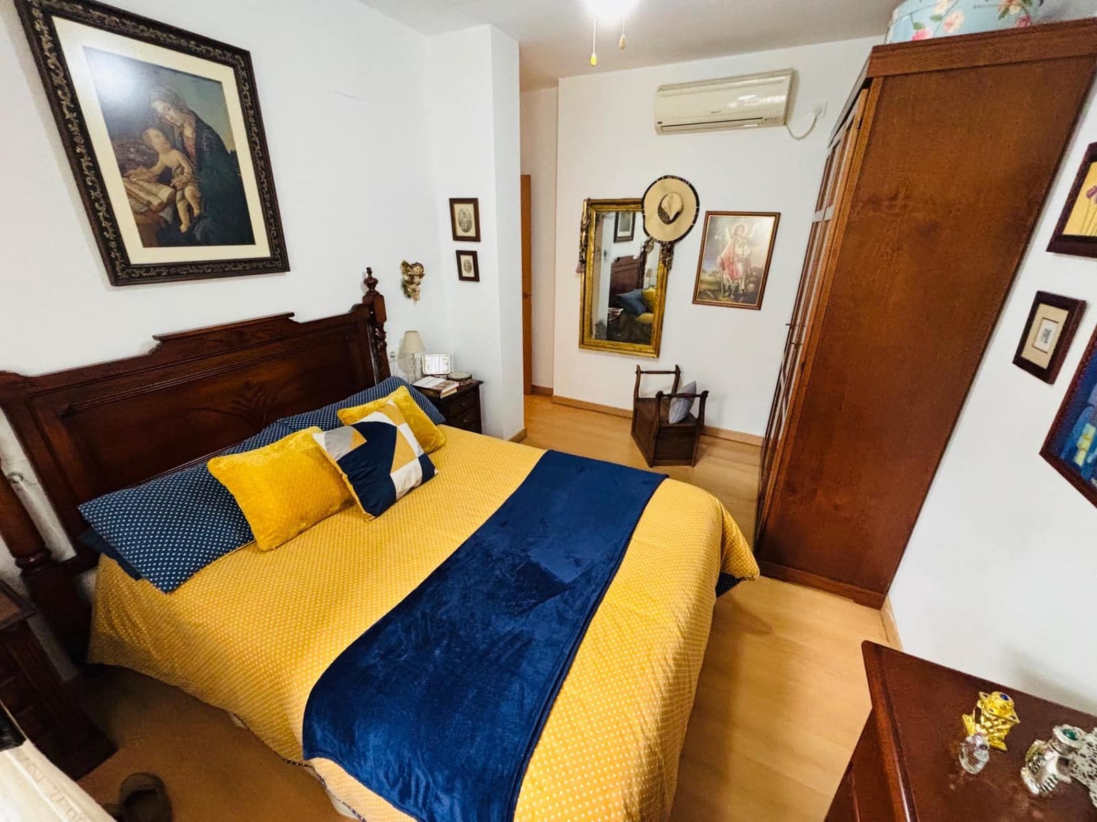 Piso de 3 habitaciones en Córdoba ciudad en venta - 137.900 € (Ref: 9784546)