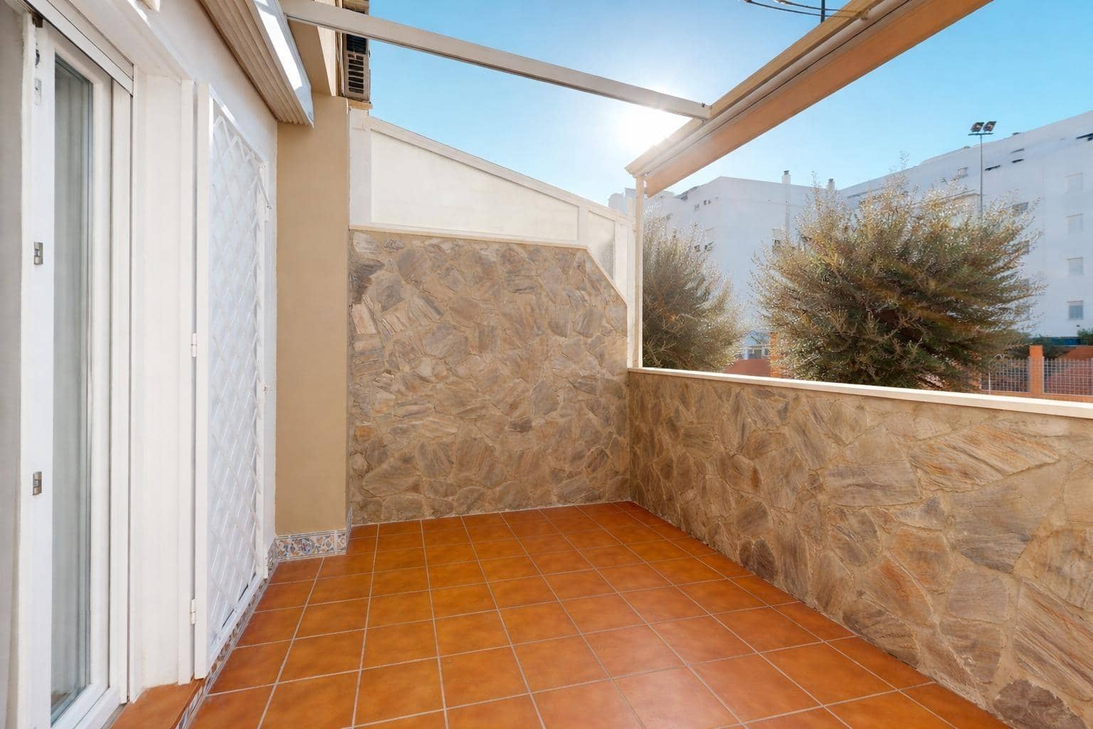 3 bedroom Apartment for sale in El Puerto de Santa Maria with pool garage - € 241,500 (Ref: 9788484)