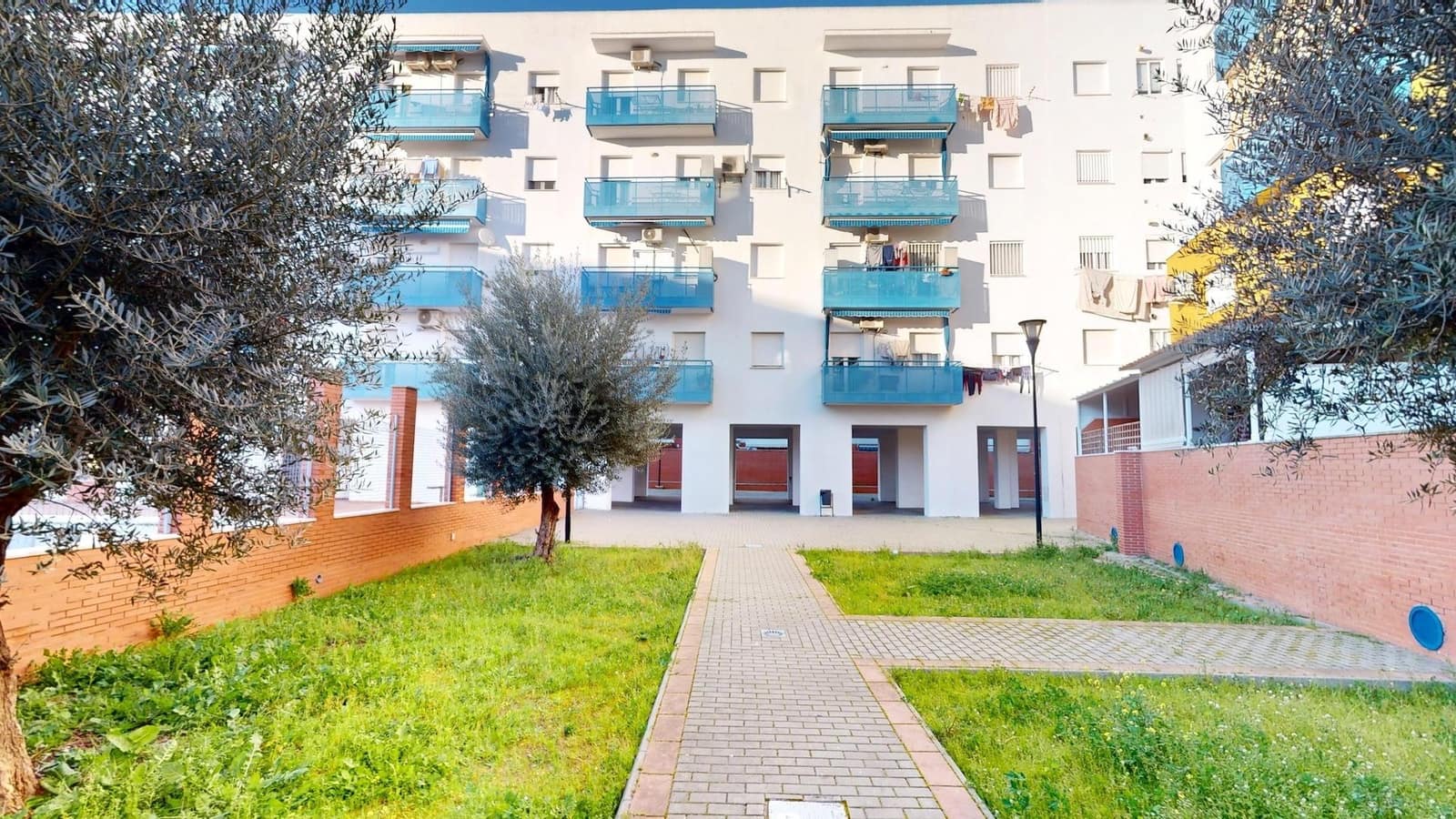 3 bedroom Apartment for sale in El Puerto de Santa Maria with pool garage - € 241,500 (Ref: 9788484)