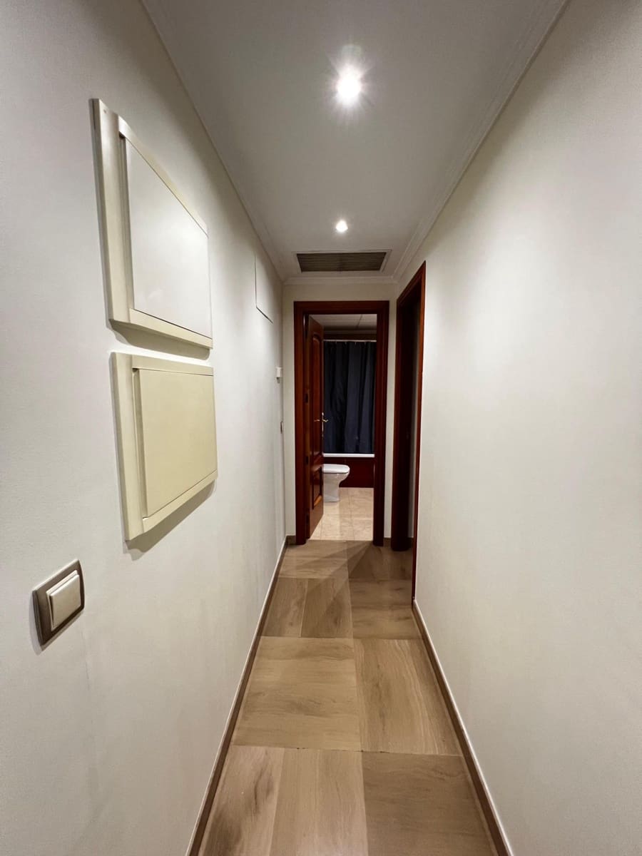 2 quarto Apartamento para arrendar em Cordova cidade com garagem - 950 € (Ref: 9788485)