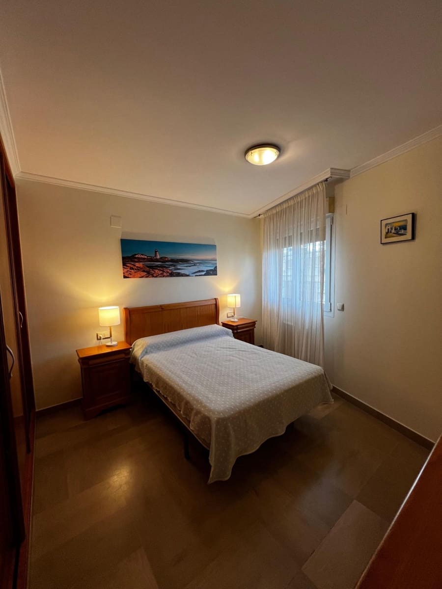 2 quarto Apartamento para arrendar em Cordova cidade com garagem - 950 € (Ref: 9788485)