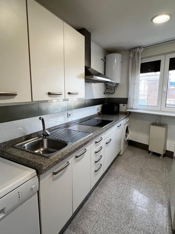 2 makuuhuone Asunto vuokrattavana paikassa Córdoba kaupunki mukana 
autotalli - 950 € (Ref: 9788485)