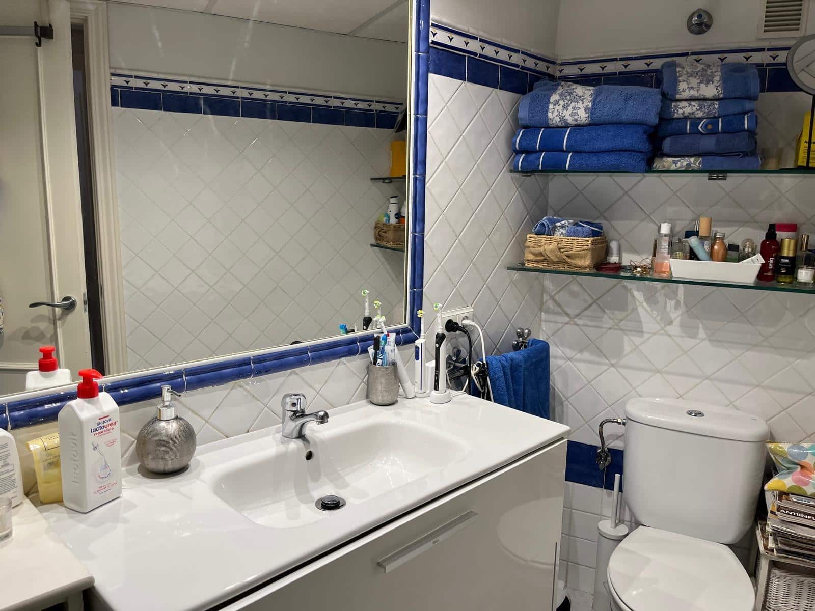 2 soveværelse Lejlighed til leje i Cordoba by med garage - € 750 (Ref: 9788486)